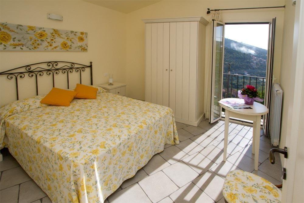 Appartamenti Chiarina Dolcedo Δωμάτιο φωτογραφία