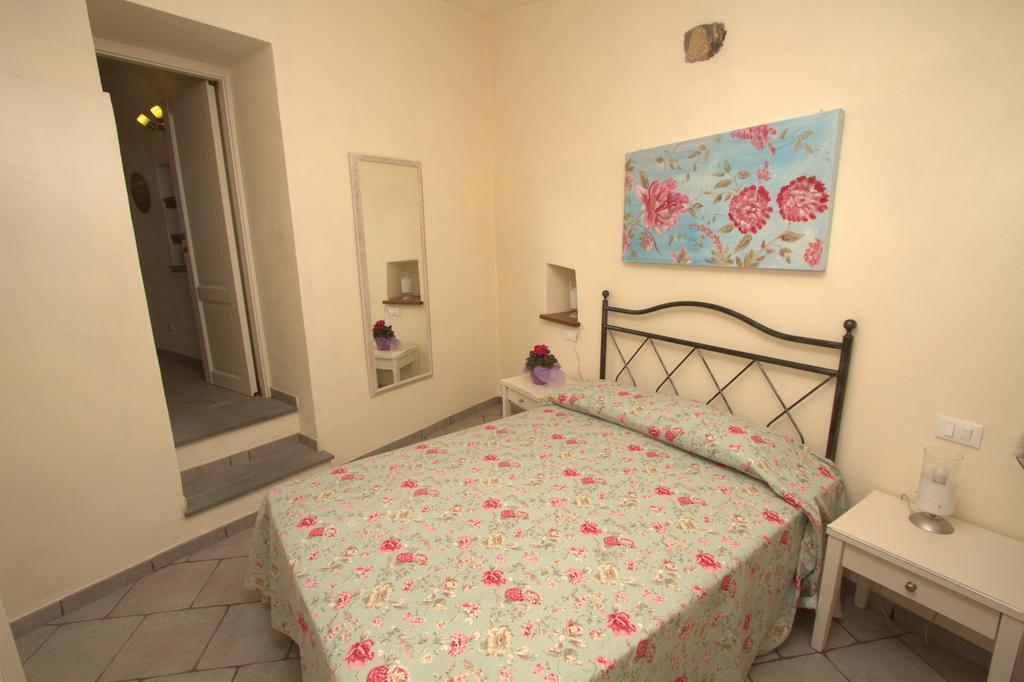 Appartamenti Chiarina Dolcedo Δωμάτιο φωτογραφία